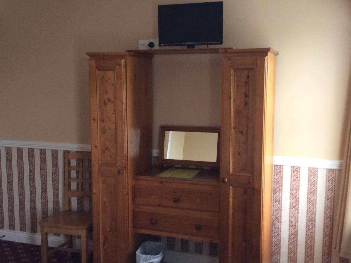 The Royal Hotel Arklow Bagian luar foto